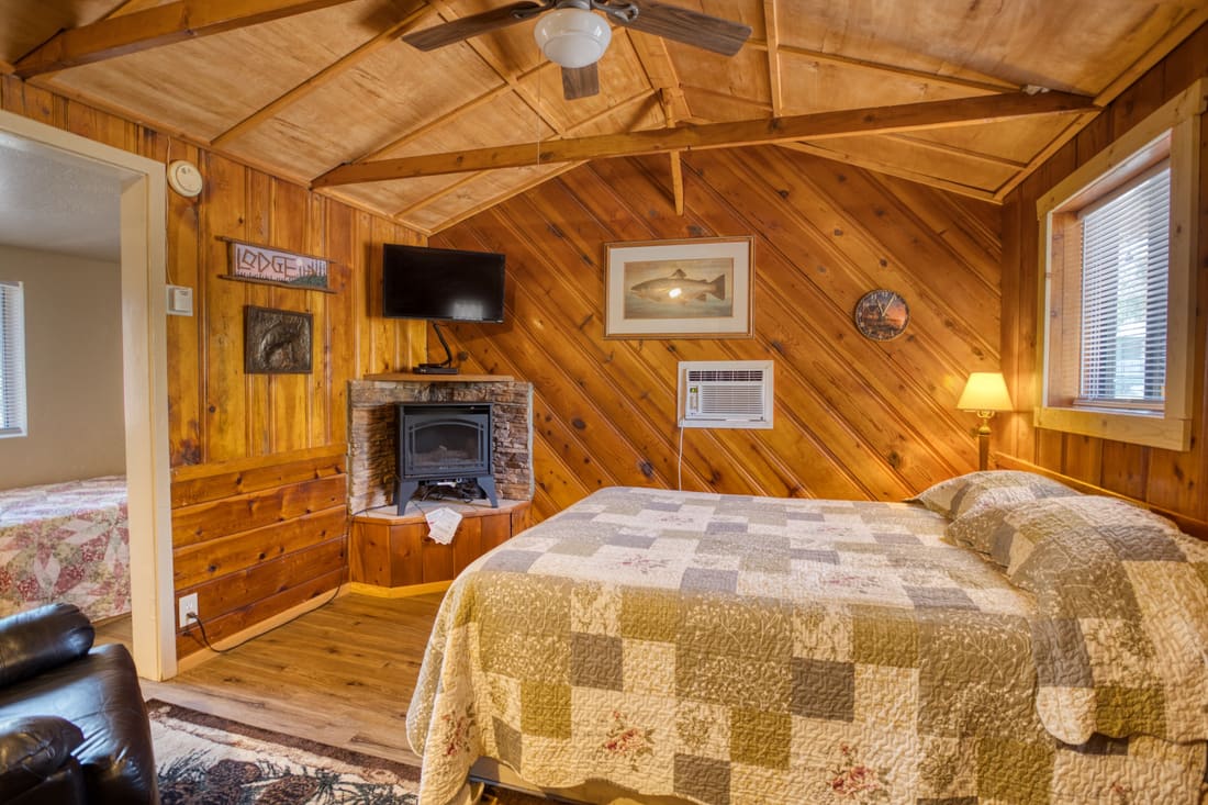 Cedar 2 cottage bedroom with knotty pine walls